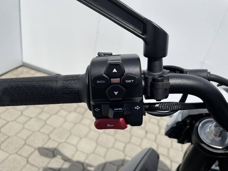 CFMOTO (2026) 675NK EU5+ - fotka 10 z 11