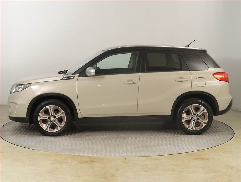 Suzuki Vitara (2016) 1.4 BoosterJet, 4X4, Automat - fotka 3 z 25