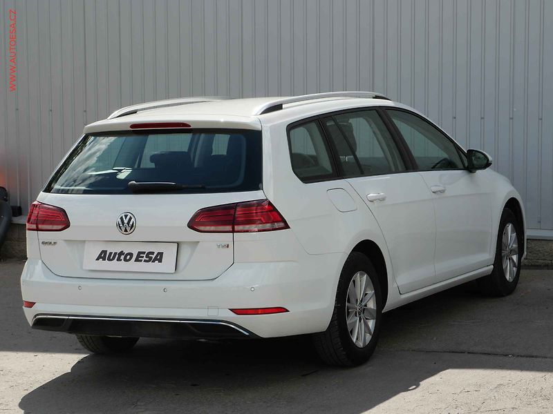 Volkswagen Golf (2017) 1.4 TSi, 2.maj,ČR - fotka 4 z 24