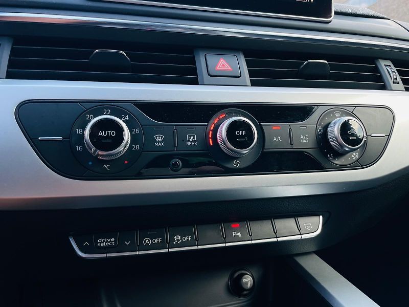 Audi A4 3.0TDI AUT KAMERA SERVISKA  - fotka 47 z 60