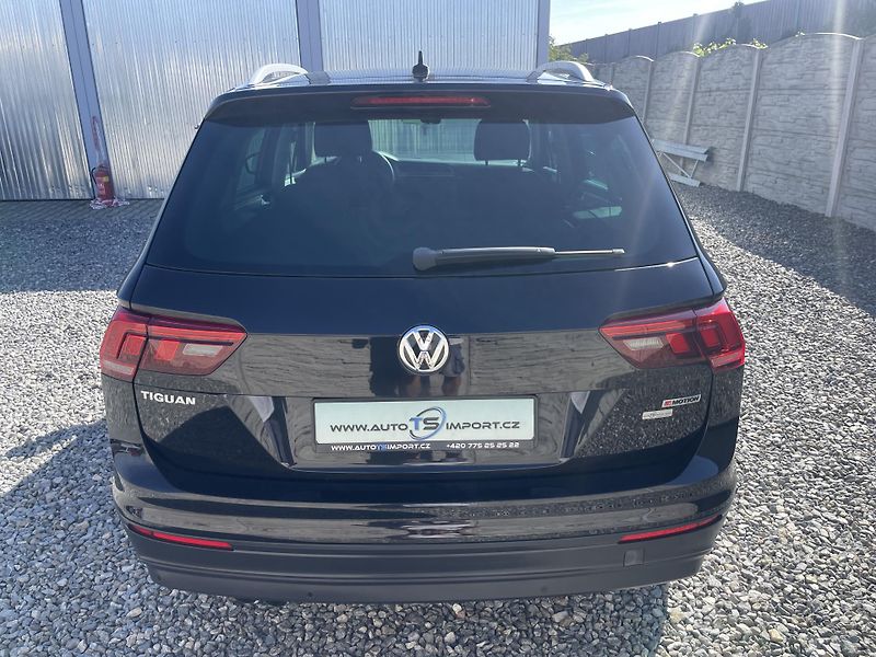 Volkswagen Tiguan 2.0TDi 150PS 4x4 DSG 179TKM 1A - fotka 36 z 131