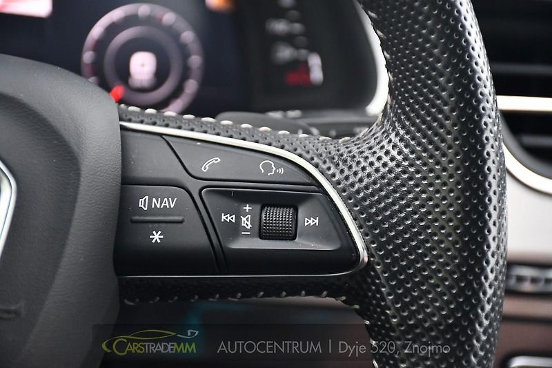 Audi Q7 3.0TDi S-LINE TAŽNÉ REZERVACE - fotka 30 z 55