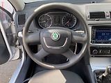 Škoda Octavia (2009) 1.4 TSI, AC, temp - náhled 11