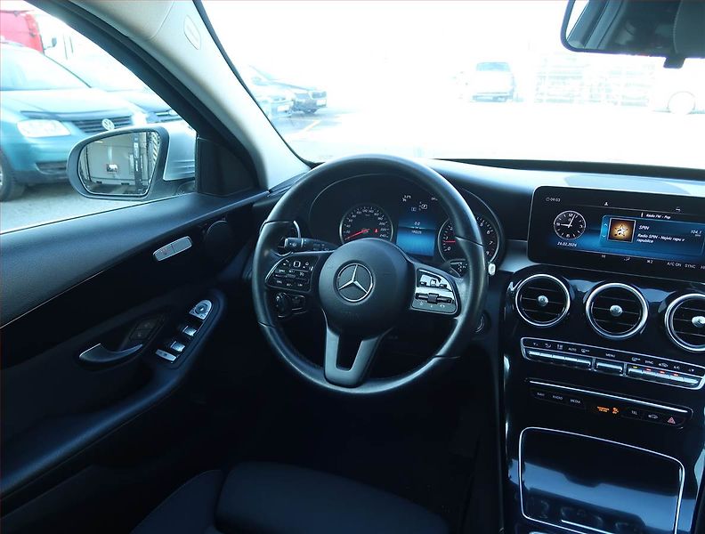 Mercedes-Benz Třídy C (2019) C 200, Automat, Navi, Tempomat - fotka 7 z 24