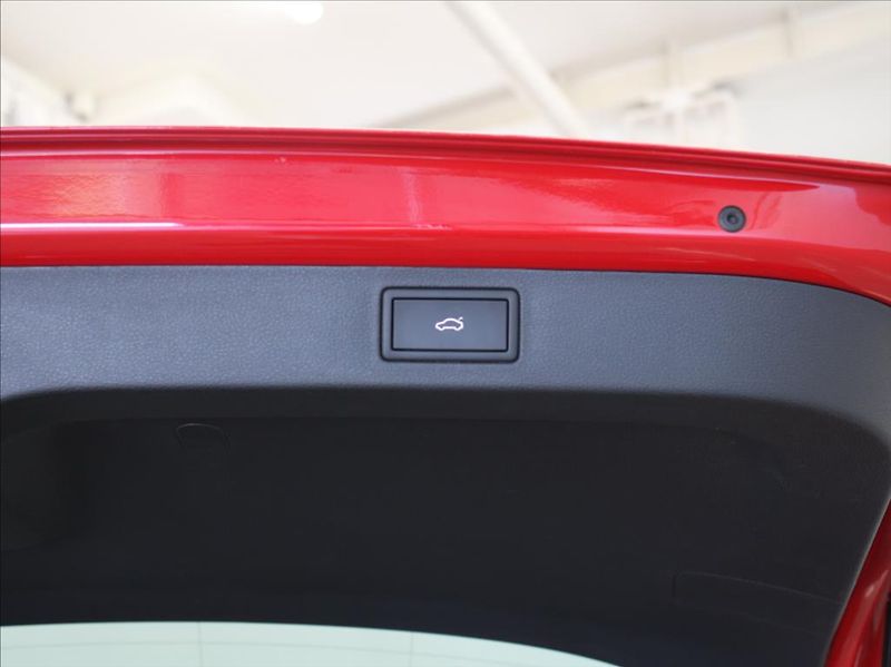 Škoda Kamiq 1,0 TSi DSG Monte C. 5L-Zár.ČR - fotka 25 z 28