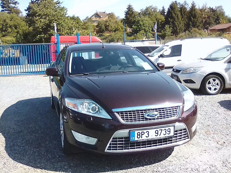 Ford Mondeo (2009) 2.0i 16V Titanium, ser. knížka - fotka 11 z 32