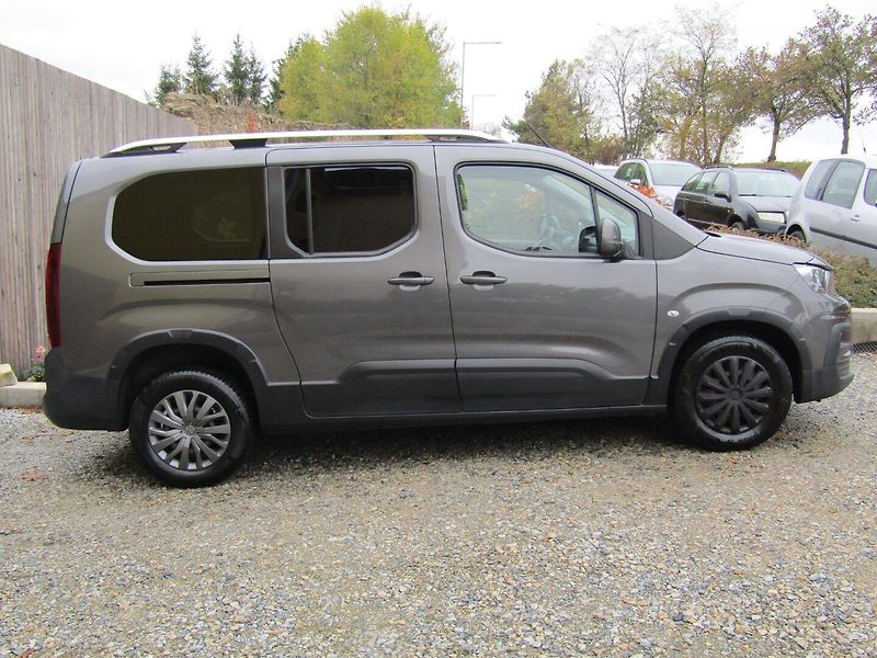 Peugeot Rifter (2020) 1.5 HDI LONG  7 MÍST - fotka 9 z 39