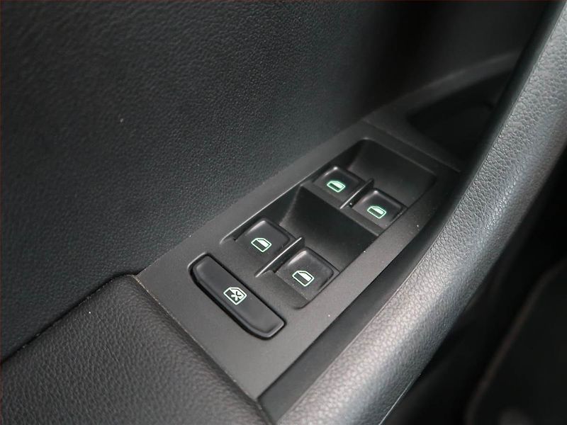 Škoda Octavia (2015) RS 2.0 TSI, Automat - fotka 18 z 22