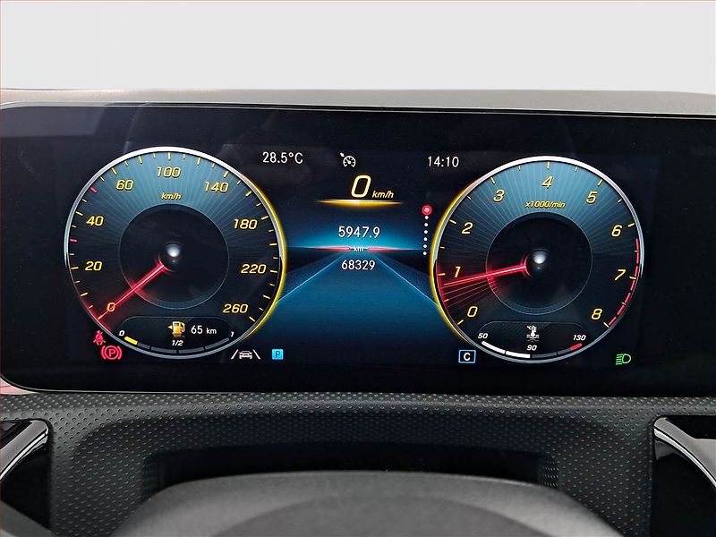 Mercedes-Benz CLA (2021) AMG Paket 200 - fotka 11 z 19