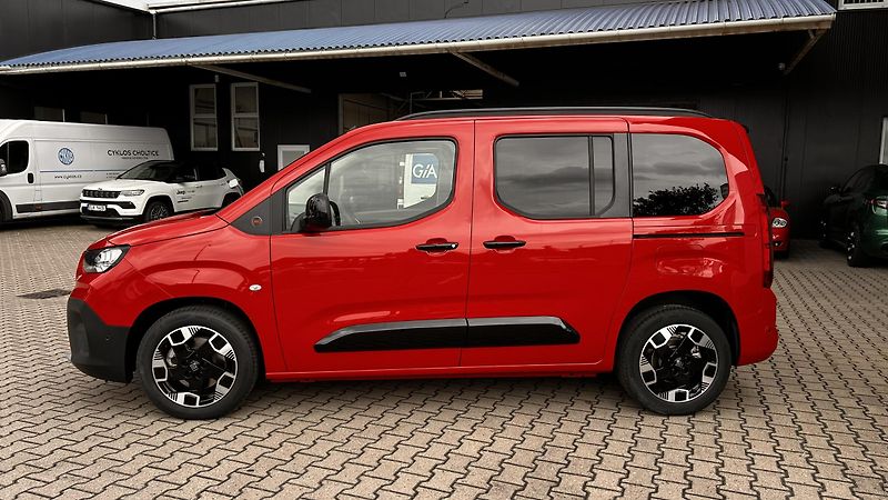 Fiat Qubo L 1.5HDI 130k Rodina  - fotka 6 z 13