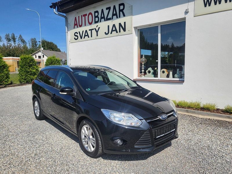 Ford Focus (2011) 1.6 i 16V Rozvody, Nová STK - fotka 1 z 23