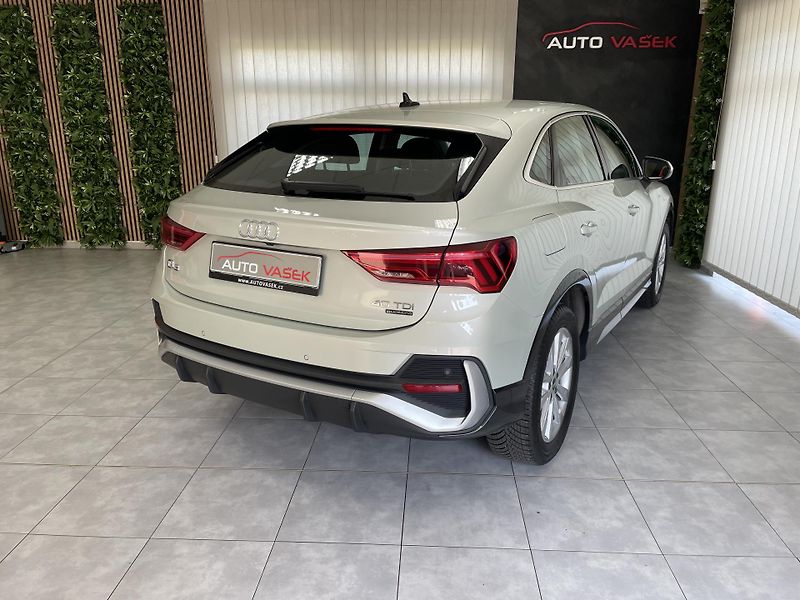 Audi Q3 40TDi ČR Sportback REZERVACE - fotka 11 z 32