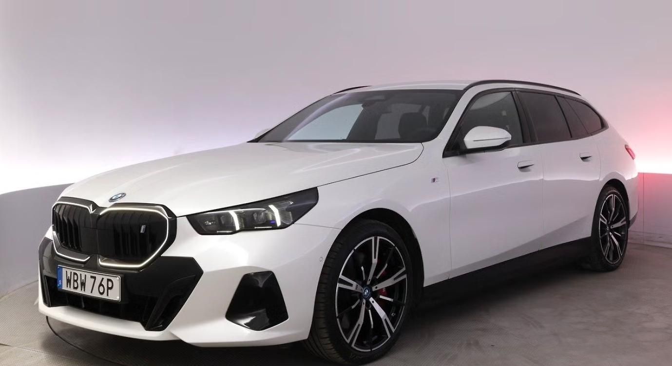 BMW i5 xDrive40 Touring M SoH 97% Taž