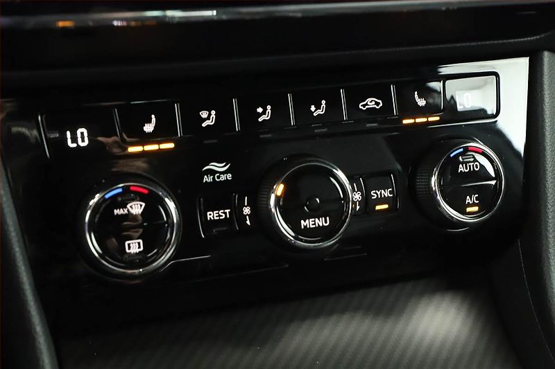 Škoda Superb (2022) Sportline 2.0 TDI - fotka 15 z 19