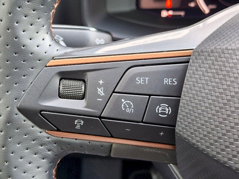 Cupra Formentor (2024) 1,5TSi 110kW - fotka 31 z 34