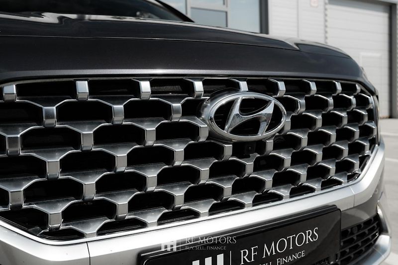 Hyundai Santa Fe (2023) - fotka 8 z 49