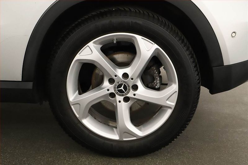Mercedes-Benz GLA (2019) 180, Kůže, Navi, Tempomat - fotka 11 z 13