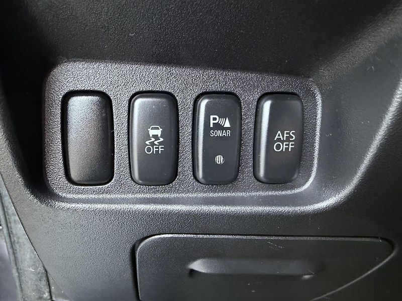 Mitsubishi Outlander 2.2 DI-D 4x4 automat, navigace - fotka 17 z 27