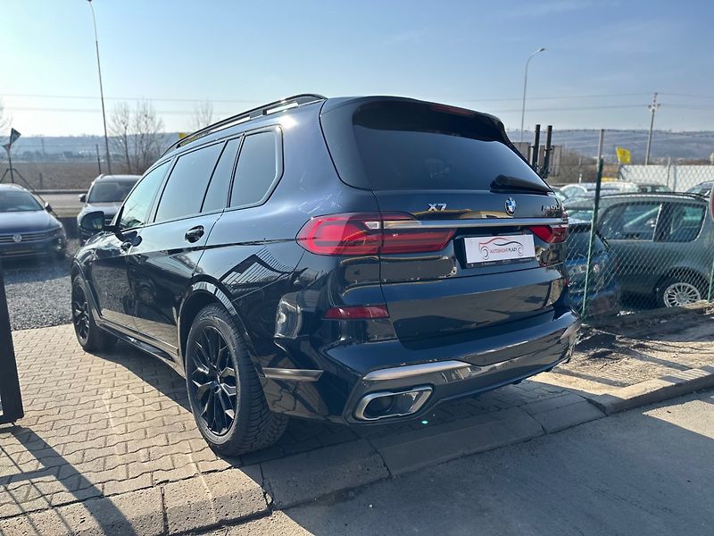 BMW X7 (2021) M50D FINAL EDITION 1/100 - fotka 5 z 43