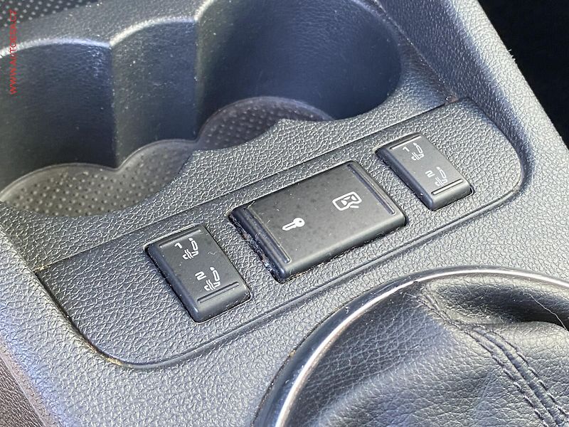 Škoda Roomster (2012) 1.6 TDi, Family, TZ - fotka 14 z 18