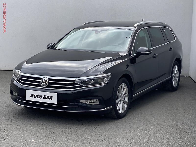 Volkswagen Passat (2020) 2.0 TDi, Elegance, DSG, LED - fotka 3 z 18