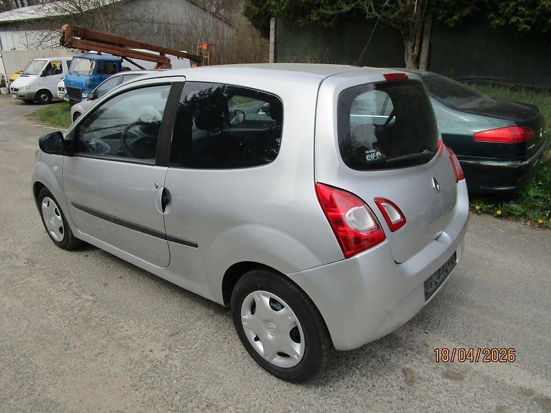 Renault Twingo (2014) 1,2i, klimatizace - fotka 9 z 16