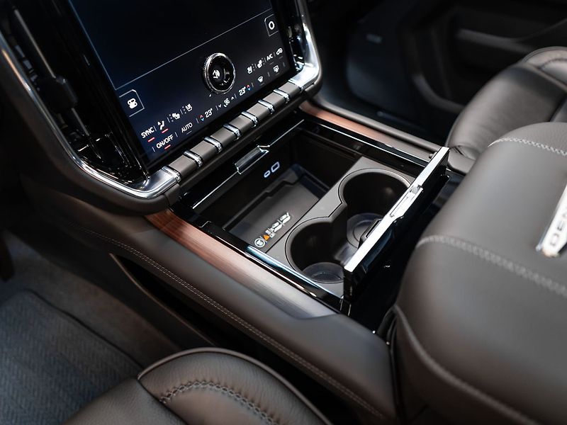 GMC Yukon (2025) 6.2 V8 Denali Reserve Package - fotka 28 z 45