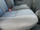 Ford Focus 1.4i 16v KOUPENO V ČR 1.MAJ. - náhled 23