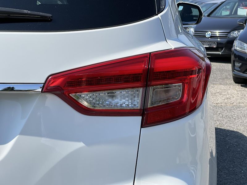 SsangYong Rexton 2.2D 4x2 KAMERA TEMPOMAT  - fotka 39 z 40