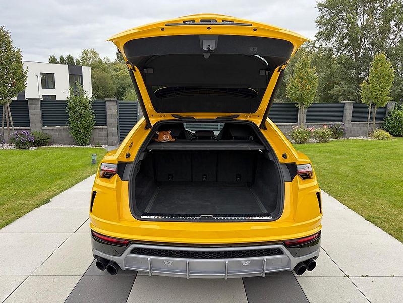 Lamborghini Urus (2019) 4.0 - V8 - KERAMIKY  - fotka 17 z 43