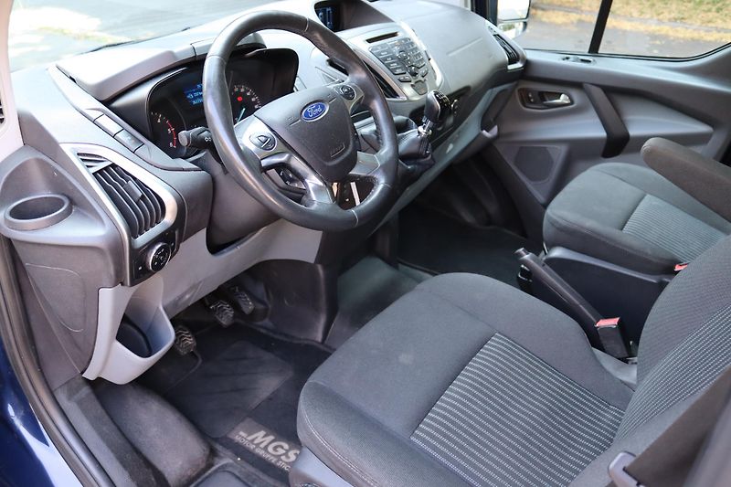 Ford Transit Custom 2.2TDCI 74kW 8 MÍST - fotka 21 z 50