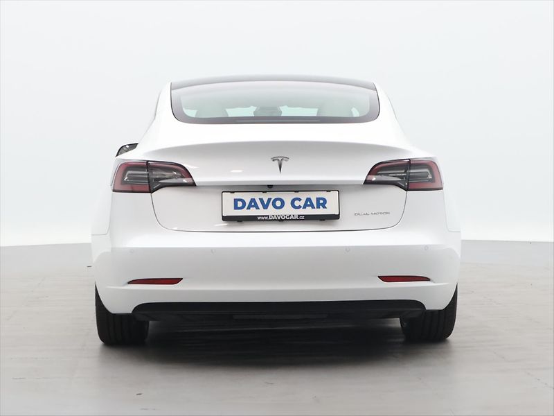 Tesla Model 3 LongRange AWD SOH90,6% DPH - fotka 6 z 33