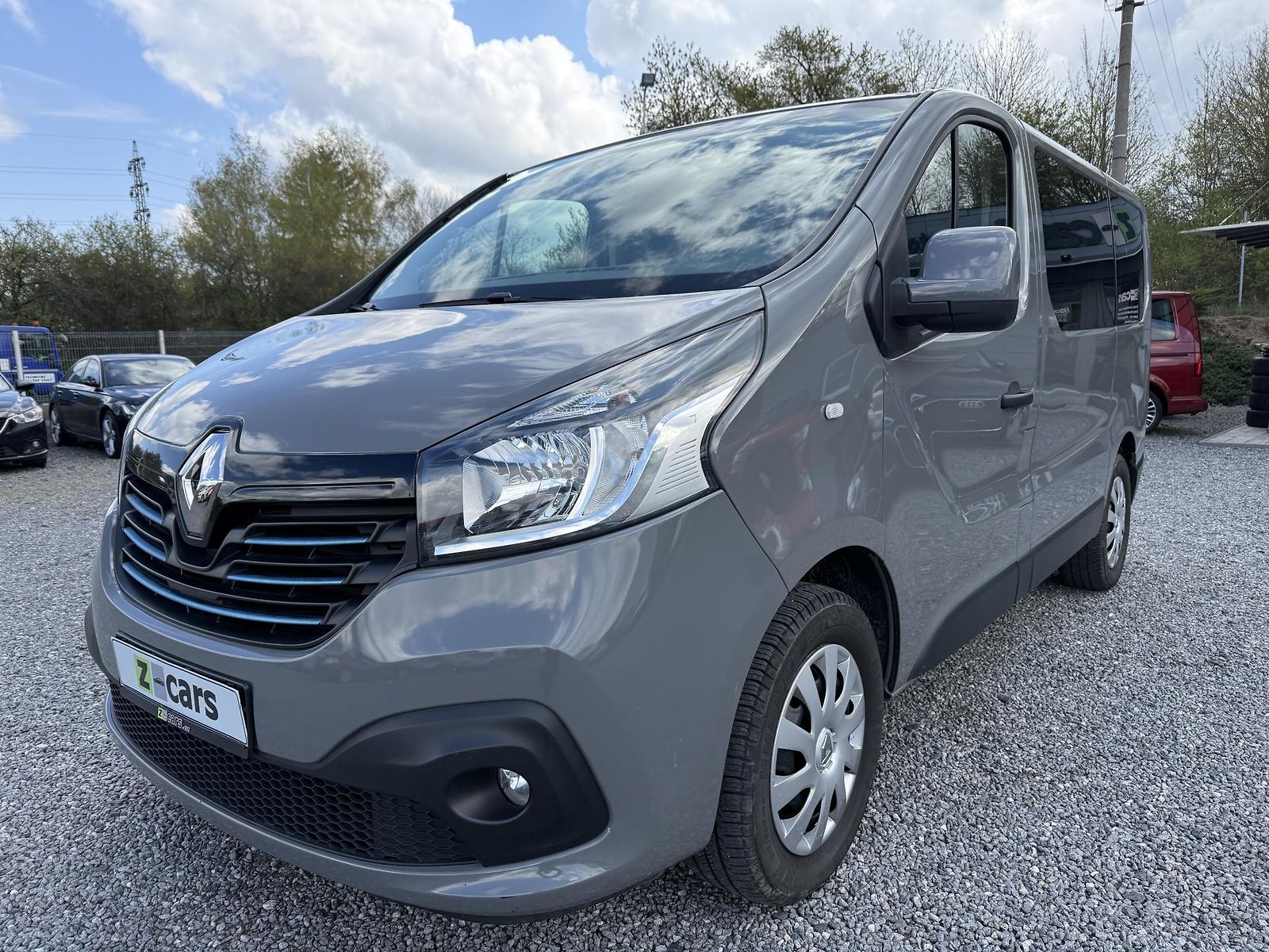Renault Trafic 1.6dCi 89kW 9 míst ČR