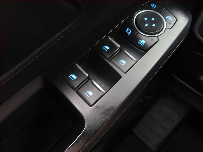 Ford Focus (2020) ST-Line 1.5 EcoBoost, Automat - fotka 14 z 14