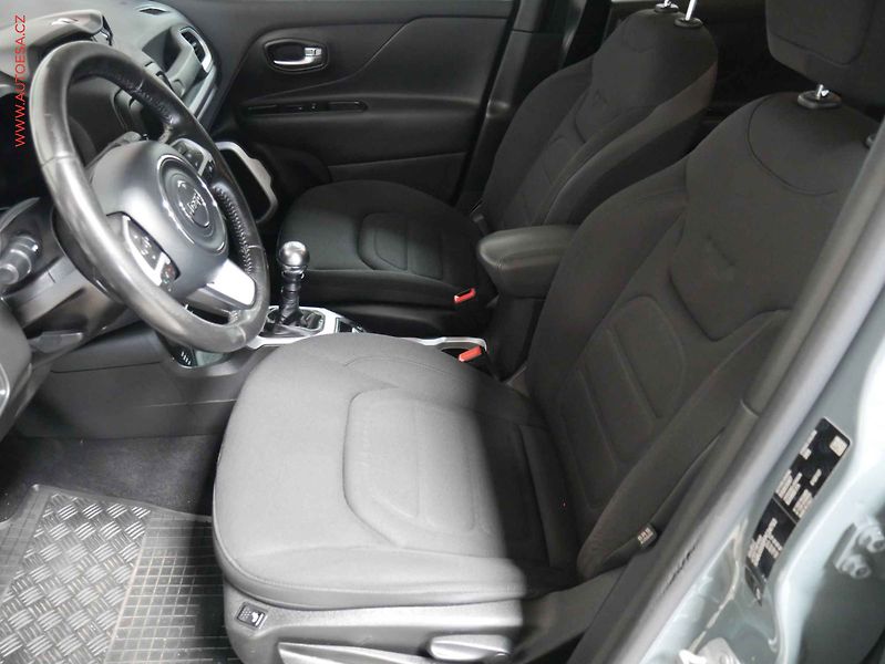 Jeep Renegade (2015) 2.0 CRD 4x4, 2.maj,ČR, AC - fotka 9 z 24