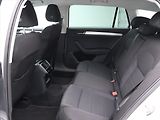 Škoda Superb 1,6 TDI Style 1.maj servis kn. - náhled 14