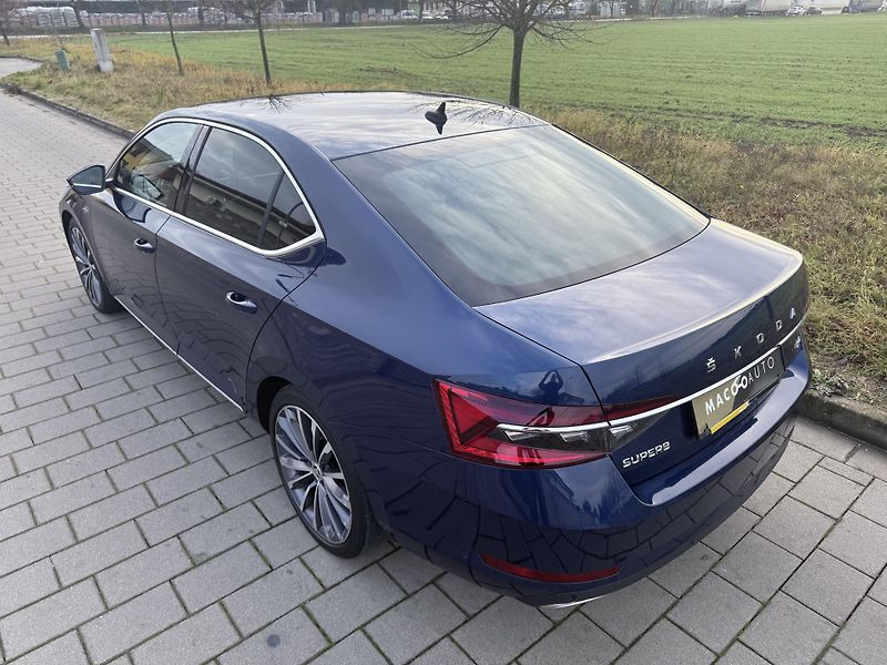 Škoda Superb (2023) 2,0tdi 147kw L&K 4x4 DSG - fotka 13 z 80