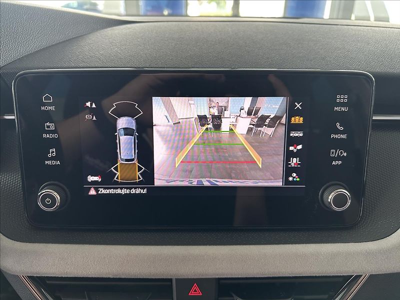 Škoda Kamiq 1,0   TSI85kW,1.MAJITEL,ČR,FIR - fotka 22 z 35