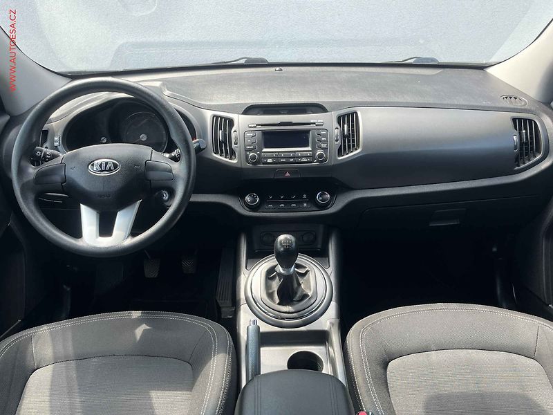 Kia Sportage (2013) 1.6GDi, ČR, AC - fotka 8 z 13