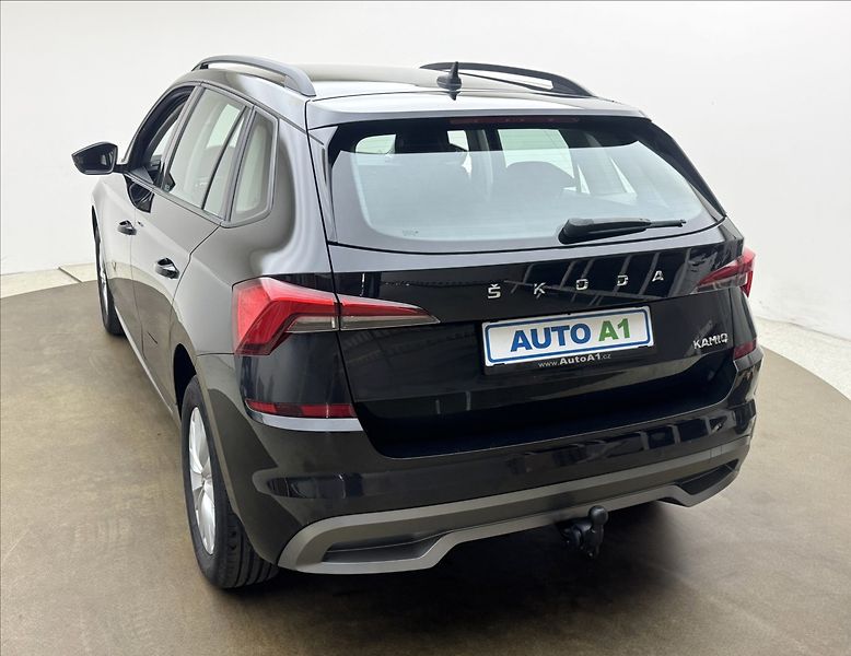 Škoda Kamiq 1,5 TSi 110kW VÝHŘEV TAŽNÉ ČR - fotka 6 z 35