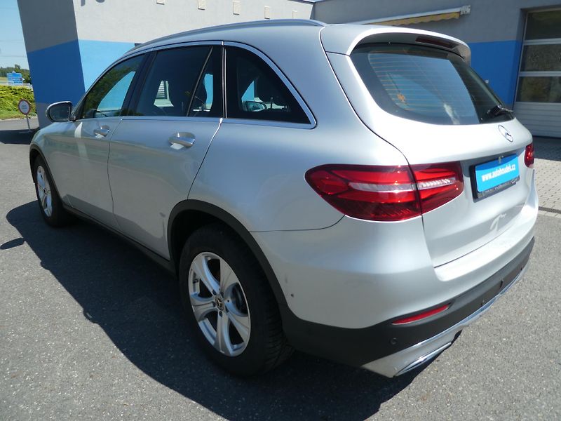 Mercedes-Benz GLC 350D 190kW 4x4  panorama závěs - fotka 5 z 15