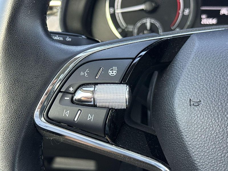 Škoda Kamiq (2023) 1.0 TSI Style - fotka 20 z 30