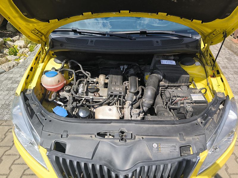 Škoda Fabia (2012) - fotka 15 z 16