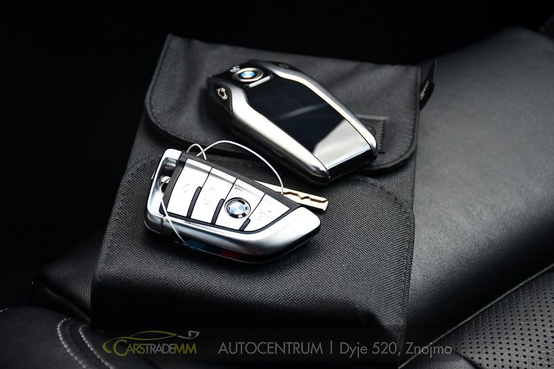 BMW X5 M50d xD M-SPORT HUD ČR 1M - fotka 42 z 67