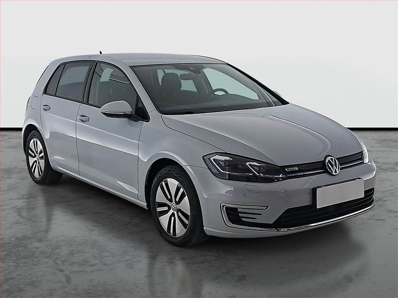 Volkswagen Golf (2018) 32 kWh - 37 Ah, Automat - fotografie inzerátu