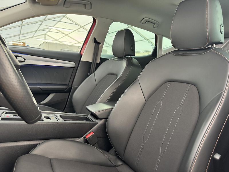 Cupra Formentor 1.5Tsi*CZ*DPH*1-MAJ*ZARUKA* - fotka 11 z 47