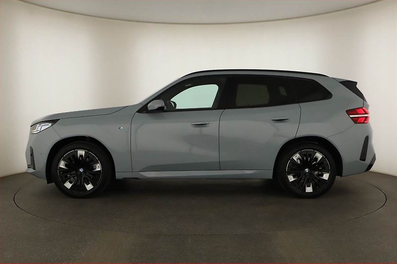 BMW X3 (2025) 20d xDrive, M SPORT, 360KAMERA - fotka 3 z 20
