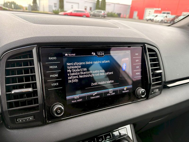 Škoda Karoq (2024) TSI 110 kW Sportline DSG - taž - fotka 13 z 33
