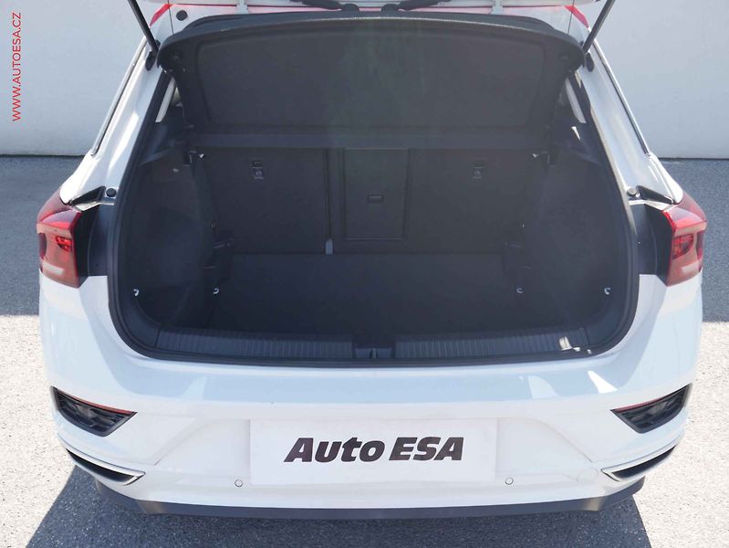 Volkswagen T-Roc (2019) 1.0TSi, 1.maj,ČR, R-Line - fotka 7 z 15