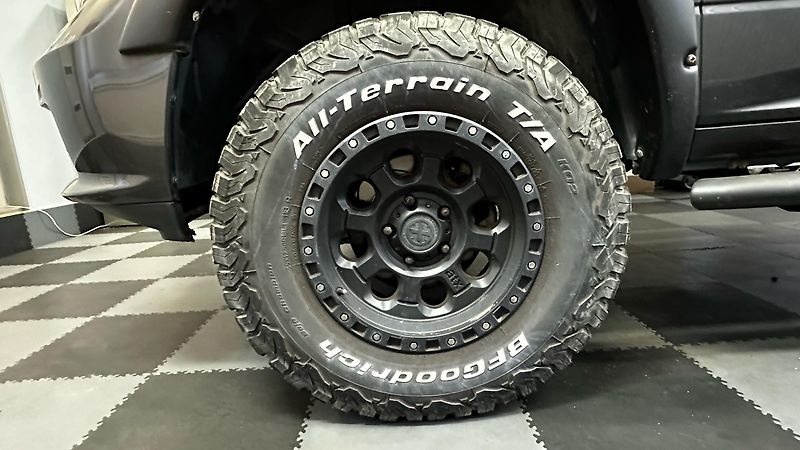 Dodge RAM 5,7L V 8 HEMI / OFFROAD PAKET - fotka 15 z 41